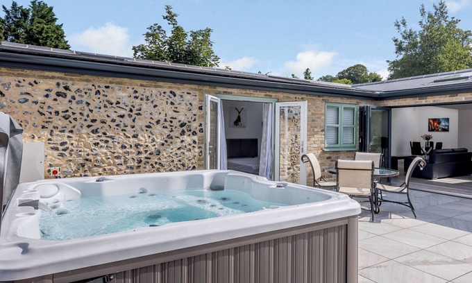 Brandon Hütte | 2 Schlafzimmer Unterkunft in Santon Downham