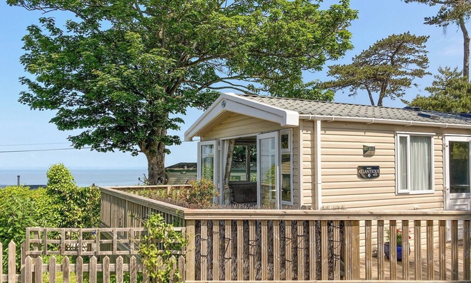 Fiddington Hütte | 2 Schlafzimmer Unterkunft in West Quantoxhead, near Watchet