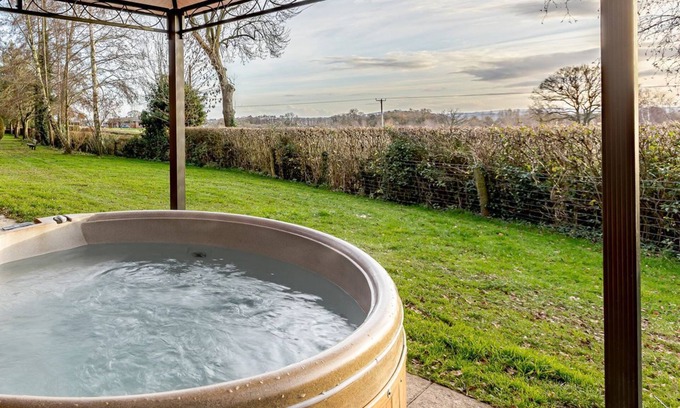 Ledbury Kabine | 2 bedroom accommodation in Ledbury