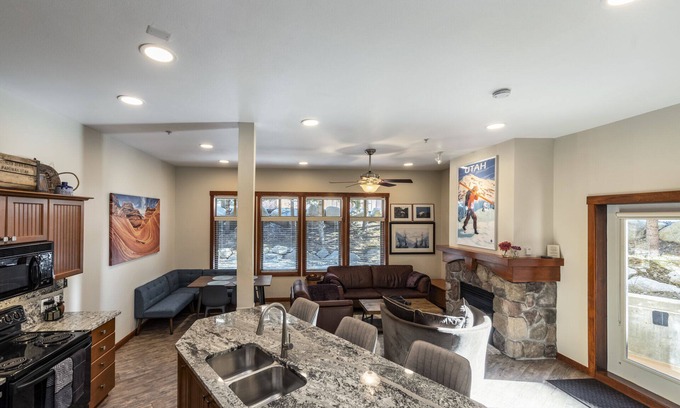 Salt Lake Mountain Resorts Eigentumswohnung | 2-bedroom condo steps from Solitude Resort Ski Lifts