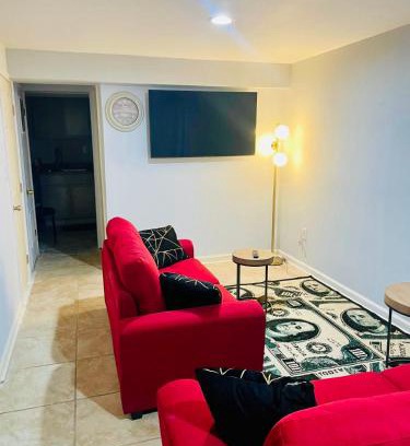 Laurel Wohnung | 2 Bedroom Lower level Unit 1 & Half Bath Laurel MD #1