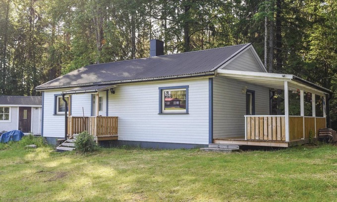Arjang Haus | Schönes Haus mit 2 Schlafzimmern in.