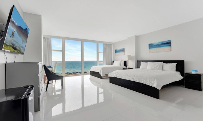 Bermuda Riviera Wohnung | 2 Beds and a beach - Ocean Front
