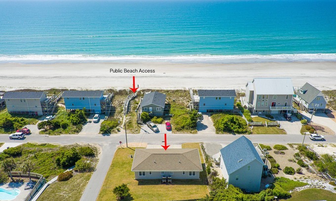 Emerald Isle Haus | 2 BR steps from beach access, dog-friendly NO FEE!