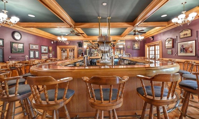 Pembine Wohnung | 2 BR Suite for 8 | Onsite Amenities | Year-Round