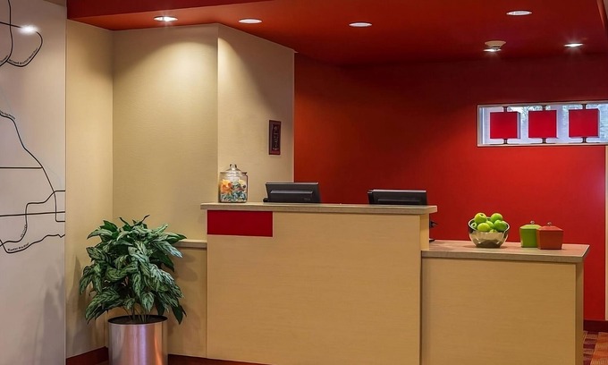 Shea Business Park Hotel | 2 Comfortable Units, For Family Adventure in Scottsdale, Kitchen, Pool!