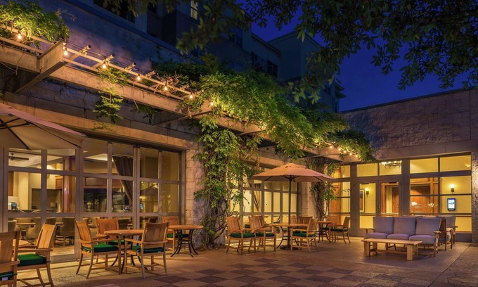 West San Antonio Haus | 2 Connecting Suites with Two Beds and One Sofabed at a 4 Star Hotel by Suiteness
