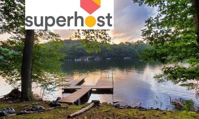 McHenry Haus | 2 Kayaks & 1 Canoe To Explore The Lake * Private Dock For Your Boat!* Disney+*Grill