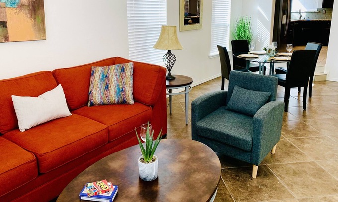 Biggs Field Haus | 2 Kings in Excelente Área ❤️ near I-10 & Loop 375