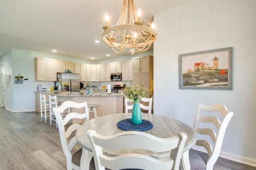 Ocean View Haus | 2 Mi to Beach Ocean View Oasis with Resort Access!