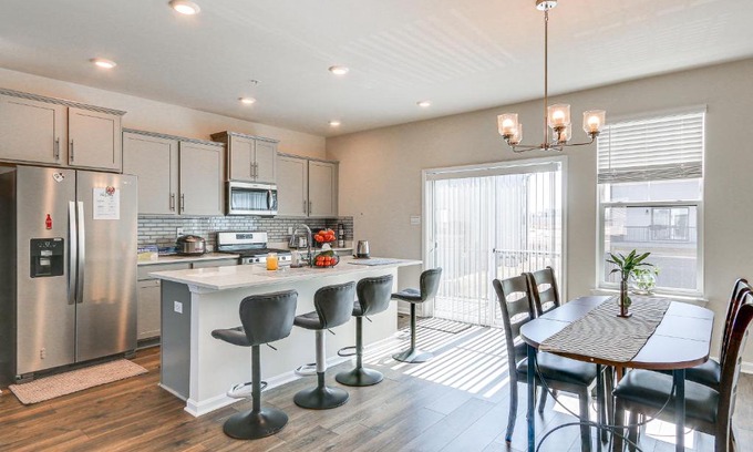 Frederick Haus | 2 Mi to Dtwn Frederick Updated Townhome