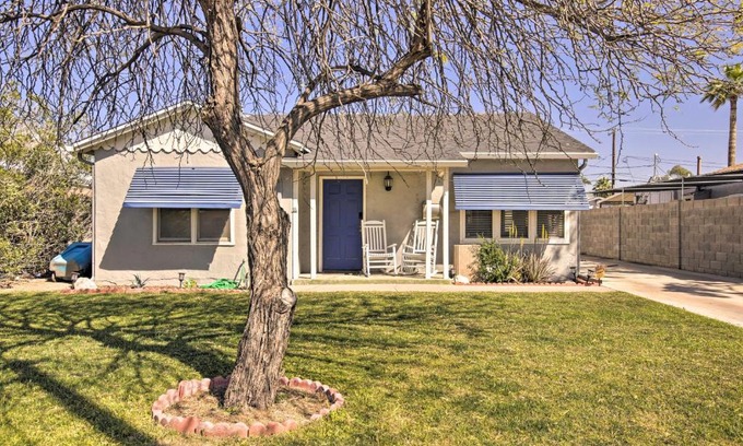 Fairview Historic District Haus | 2 Mi to Dtwn Phoenix Cottage with Private Yard!