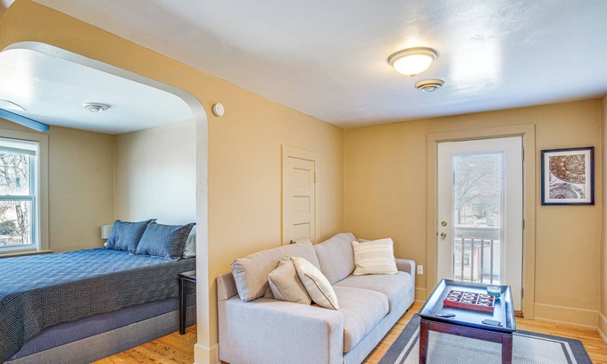 Sheboygan Wohnung | 2 Mi to Dtwn: Studio Suite in Sheboygan