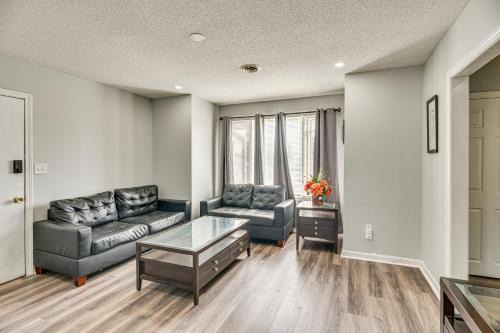 Fall River Wohnung | 2 Mi to Waterfront Walkable Fall River Apartment!