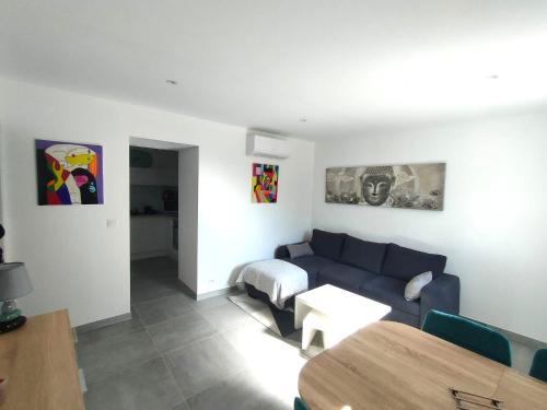 Bedarieux Wohnung | 2 pièces en RDC climatisé avec terrasse et parking privé