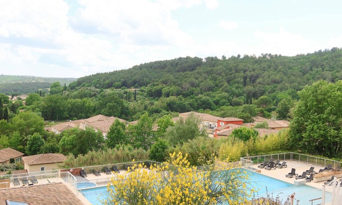 Callian Eigentumswohnung | 2 Piscines sur place | T3 + vue imprenable