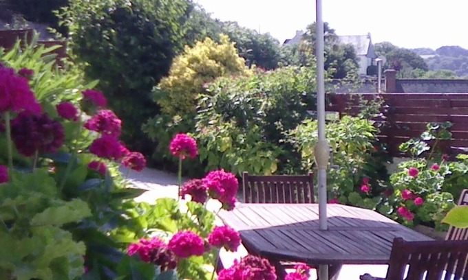 Binic Villa | 2 Schritte von den Stränden 2 Schlafzimmer, Wohnzimmer, Terrasse im Erdgeschoss Süden