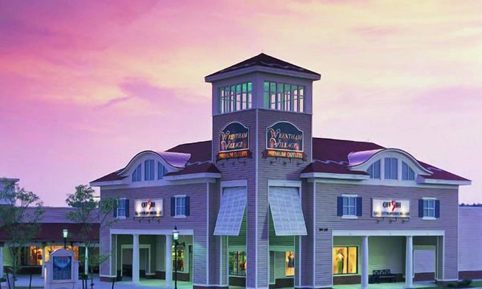 Foxboro Haus | 2 Units Close to Gillette Stadium, FREE Breakfast, Also Offers FREE Parking!