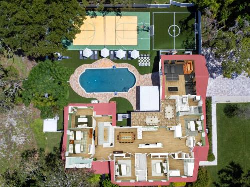 Anona Haus | 20 Guests Pool Luxe Gym Sauna Pickleball