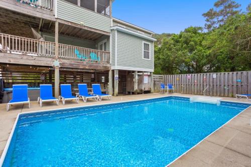 Duck Haus | 2000 - Pipers Paradise