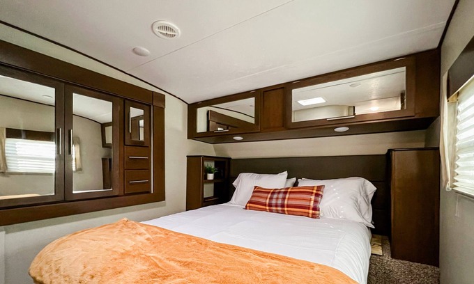 Gold Hill Haus | 2021 RV with everything you need for a cozy stay! River Access at the RV park.