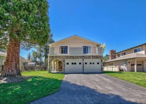 Tahoe Keys Haus | 2148 Inverness Drive home