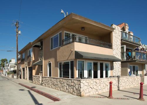 West Newport Haus | 2314 W Oceanfront A