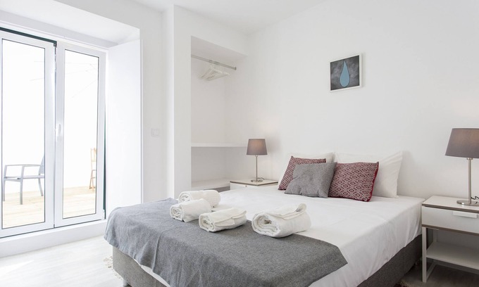 Santos Wohnung | 2BLocal Castelo Picão Apartments