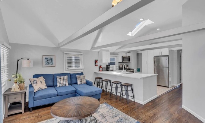 Manasquan Wohnung | 2BR 1BA Steps to the Sand II