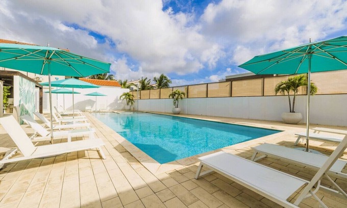 Washington Haus | 2BR/2BA 4MINS to Beach at LUX Villa 5 by Bocobay