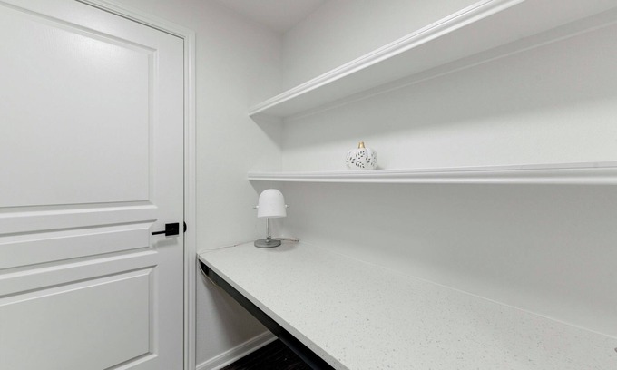 Red River Cultural District Wohnung | 2BR/2BA Apt in DT Heart of ATX