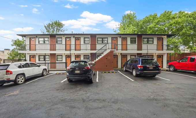 Pittsburgh Wohnung | 2BR Apt in the Heart of ATL / Free Parking