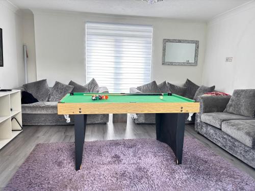 Lacey Green Haus | 2BR Comfortable Spacious Furnished Property with Parking