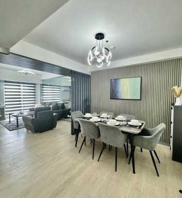 San Fernando Wohnung | 2BR Mountain View Cabin - The Bali Corner at Azure North