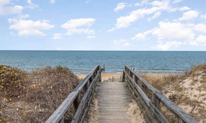 Cottage Line Wohnung | 2BR Ocean Oasis Suite | Beach | Pool