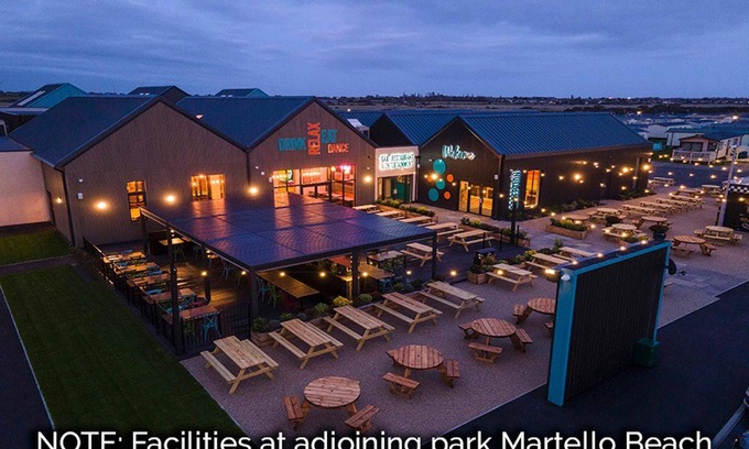 Clacton-on-Sea Kabine | 2br-sleeps6-wifi-freeparking-holidaypark