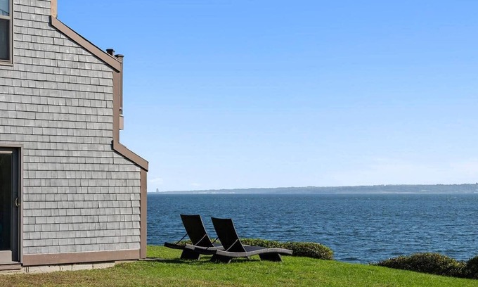 Jamestown Eigentumswohnung | 2br Condo Tranquil Retreat on Conanicut Island