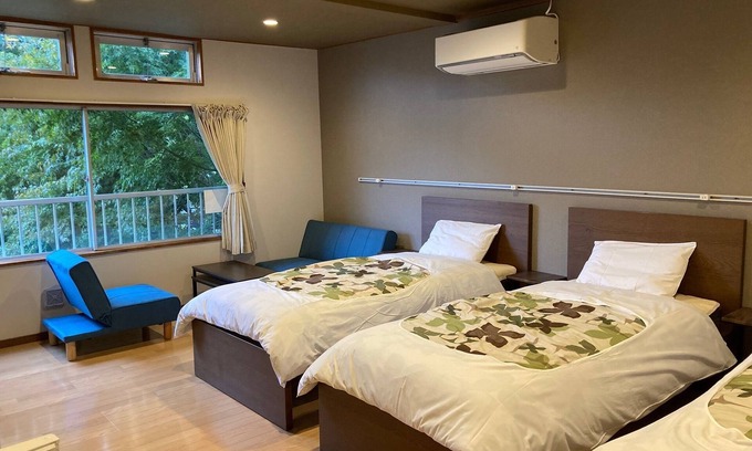 Fujikawaguchiko Hotel | 2F Westernstyle room 1 Small staircase ant room / Minamitsuru-gun Yamanashi