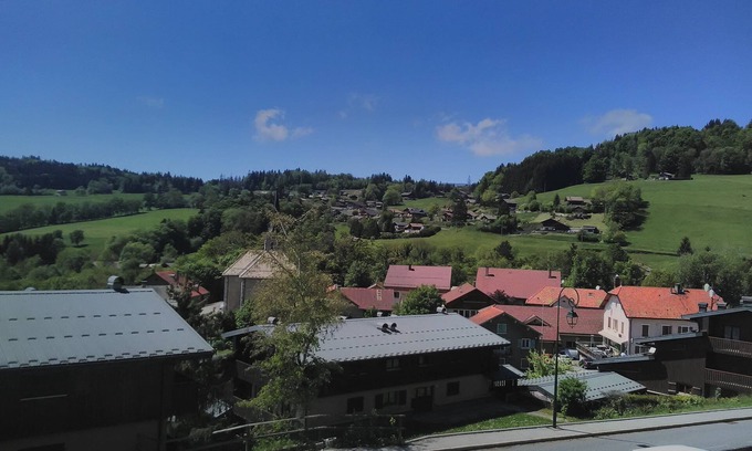 Bogeve Wohnung | 2pers Studio im Herzen von Haute-Savoie mit Balkon, renoviert.