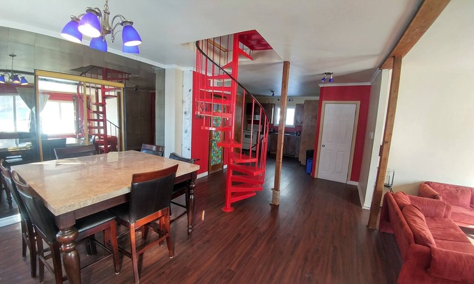 Notre-Dame-des-Laurentides Haus | 3 BD/9 BEDS/1.5B - PERFECT 4 FAMILIES