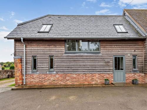 Woodfalls Haus | 3 Bed in Fordingbridge 66130