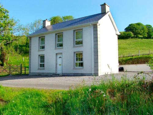 Ballintra Haus | 3 Bed in Rossnowlagh oc-ii09337