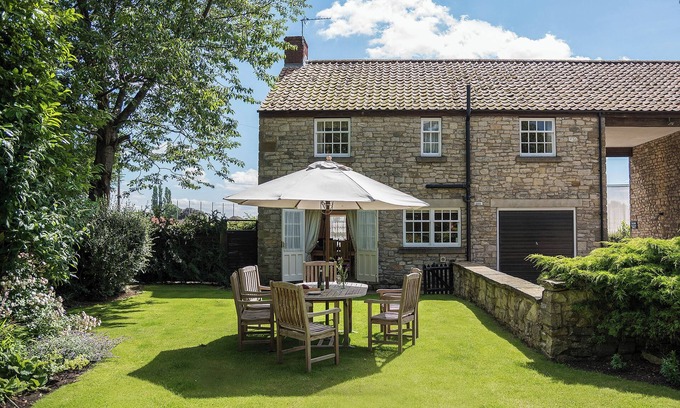 Pickering Hütte | 3 bedroom accommodation in Pickering