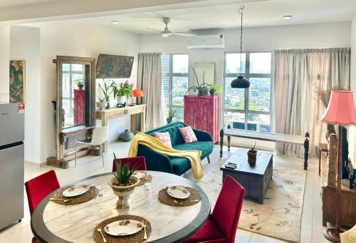 Brickfields Wohnung | 3 bedroom apt L21 in kl sentral with city view