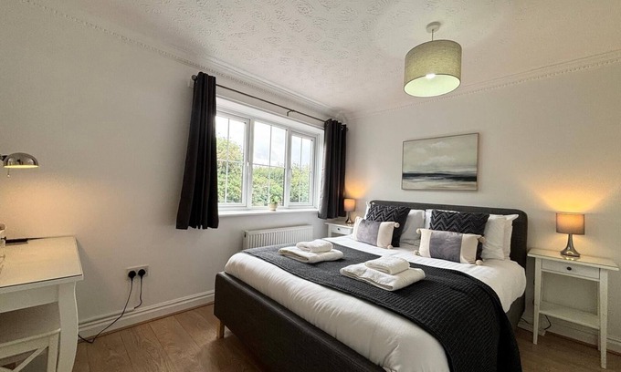 High Ercall Wohnung | 3 Bedroom House with Garden