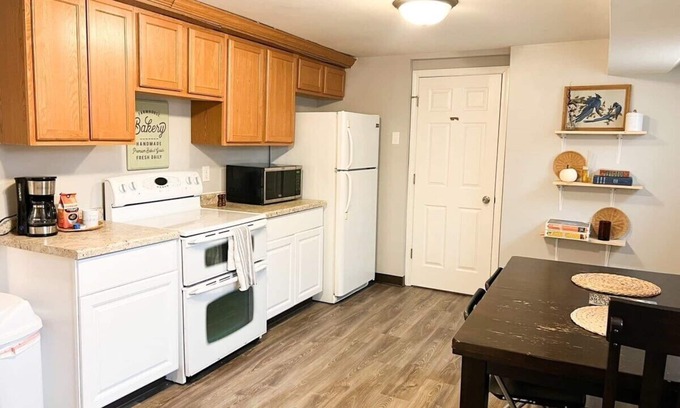 Roosevelt Wohnung | 3 Bedroom Hideaway near NDSU and Downtown Fargo
