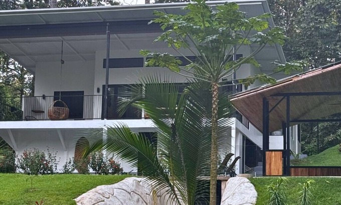 Ojochal Haus | 3-Bedroom House in Luxurious Jungle of Ojochal Costal Town.