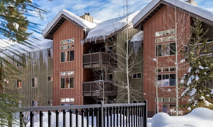 Round Hill Village Resort | 3-bedroom resort in beautiful Zephyr Cove with WiFi, fitness room