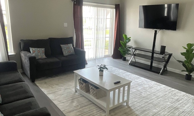 Delmar Haus | 3-bedroom townhome in tranquil Delmar with WiFi, AC. Relax and unwind