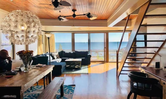 North Beach Hütte | 3 bedroom, waterfront cottage on the shores of the Chesapeake Bay.